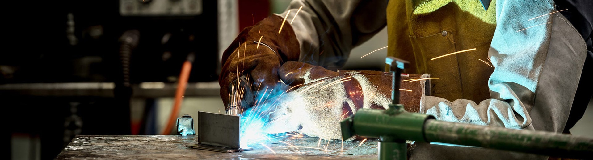 Kaiyun精密钣金加工设备